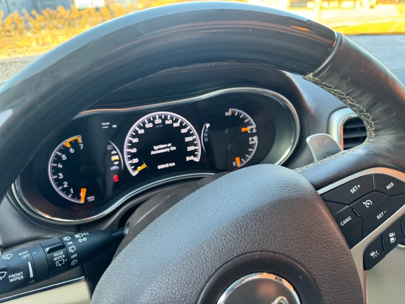 Jeep Grand cherokee 5.7 хеми, снимка 12 - Автомобили и джипове - 53137314