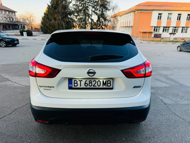 Nissan Qashqai J11 * 1.5 DCI * 110 к.с * НАПЪЛНО ОБСЛУЖЕН * , снимка 4 - Автомобили и джипове - 52450870