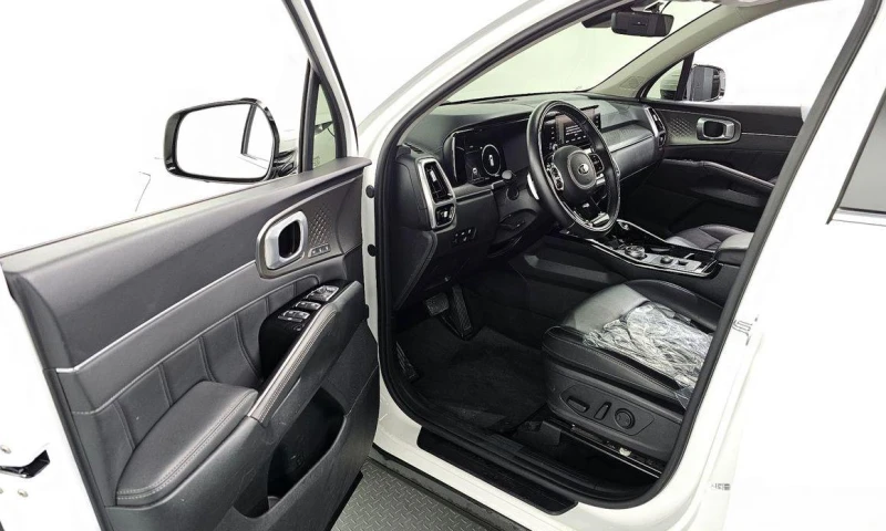 Kia Sorento Gasoline 2.5T 2WD Noblesse, снимка 10 - Автомобили и джипове - 52108603