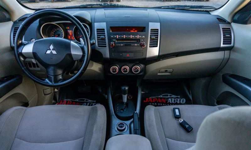 Mitsubishi Outlander 2.4i 170hp 4х4 | С гаранция!, снимка 7 - Автомобили и джипове - 52888340