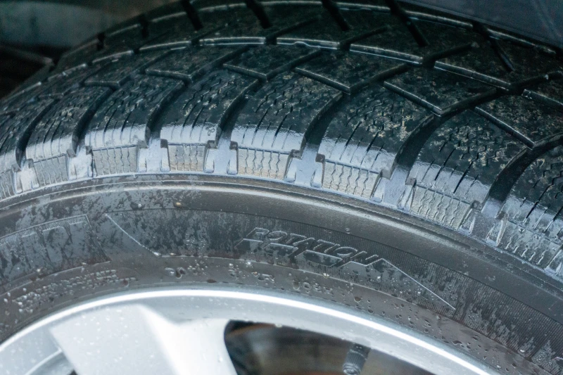 Mitsubishi Outlander 2.4i 170hp 4х4 | С гаранция!, снимка 16 - Автомобили и джипове - 52888340