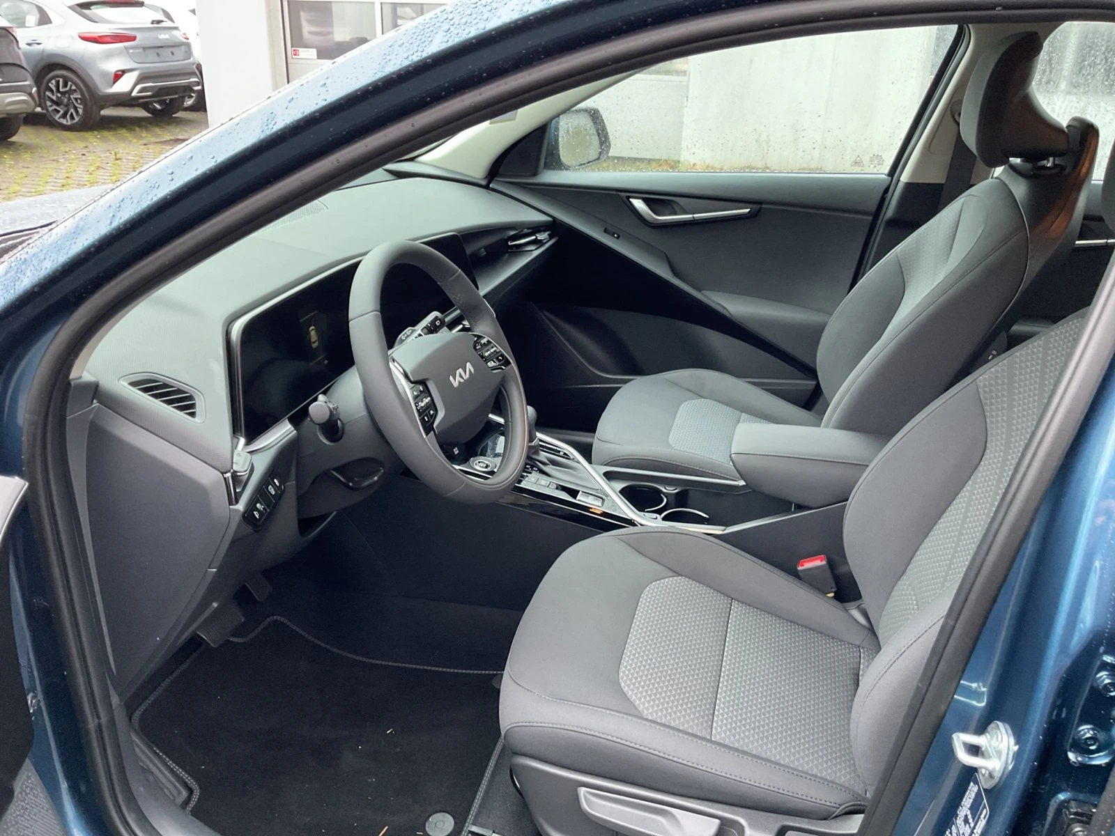 Kia Niro НОВ!/1.6HEV/139HP/EDITION7/NAVI/LED/CAM/106d - изображение 8