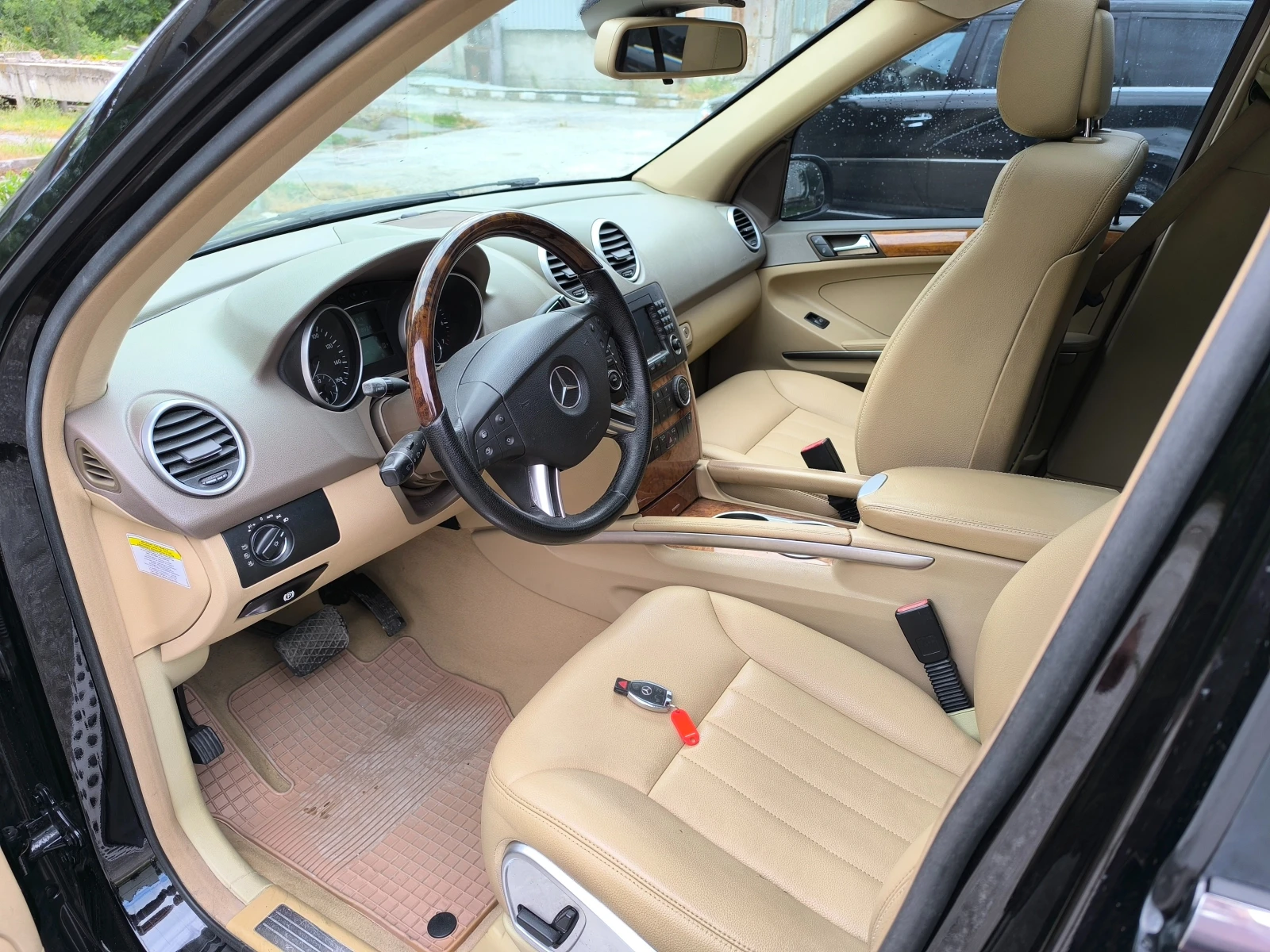 Mercedes-Benz ML 350 ЛИЗИНГ. НА ПРУЖИНИ. СТАВА НА ГАЗ - изображение 9