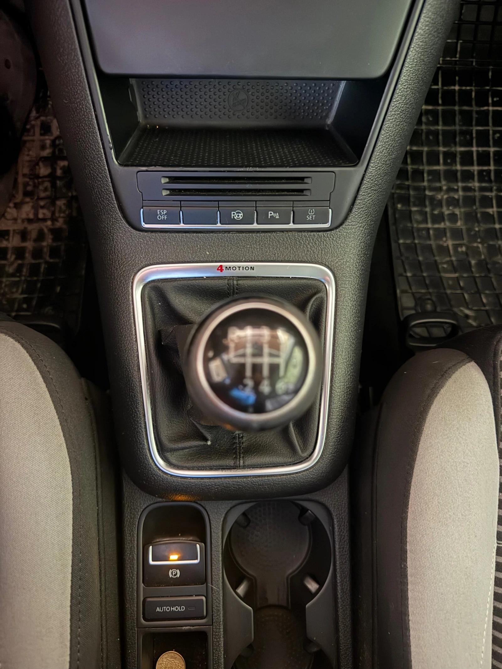 VW Tiguan 2.0TDI  - изображение 10