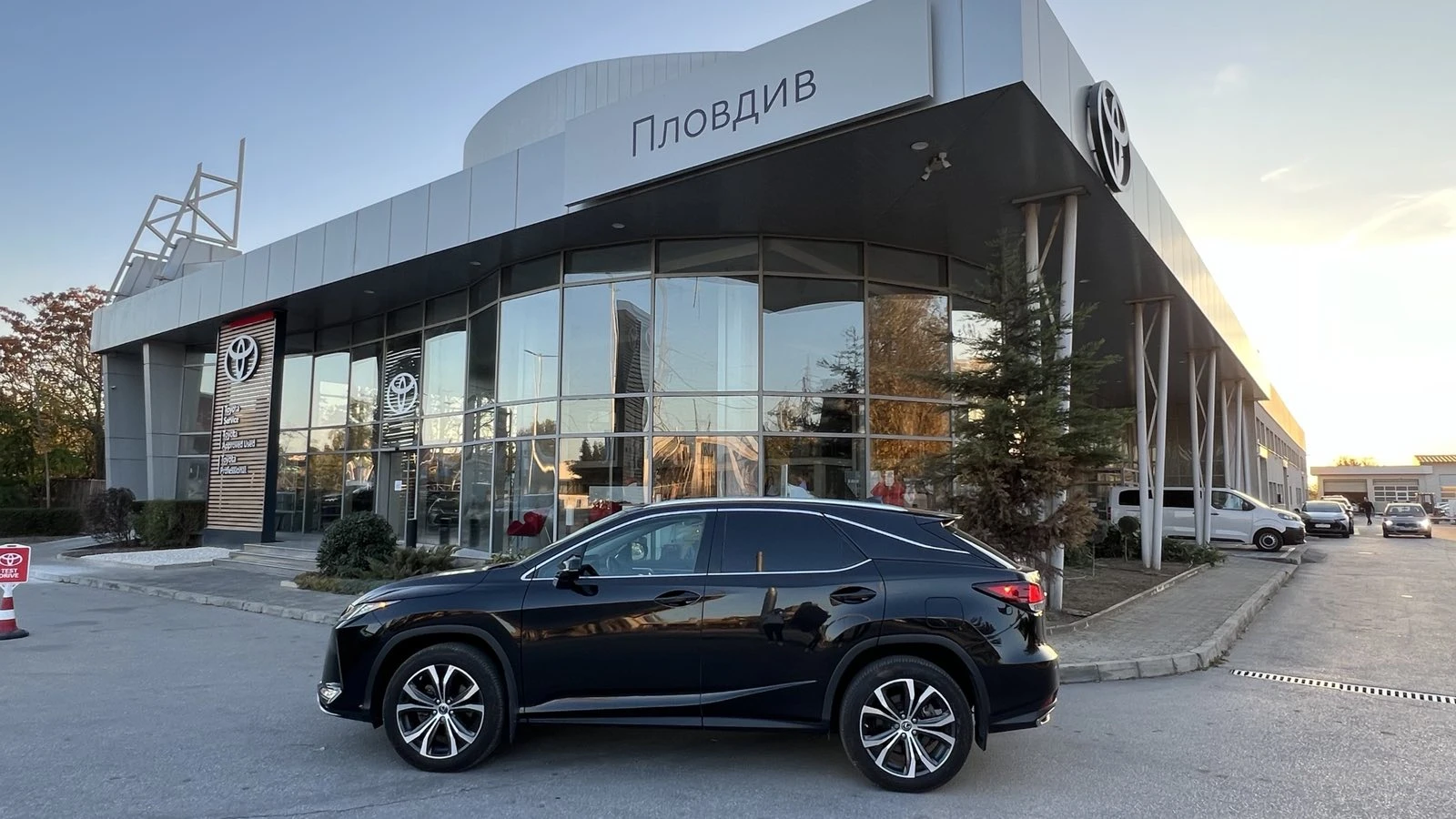 Lexus RX 350 Перфектен, за маняци, Бартер, снимка 14 - Автомобили и джипове - 54221412