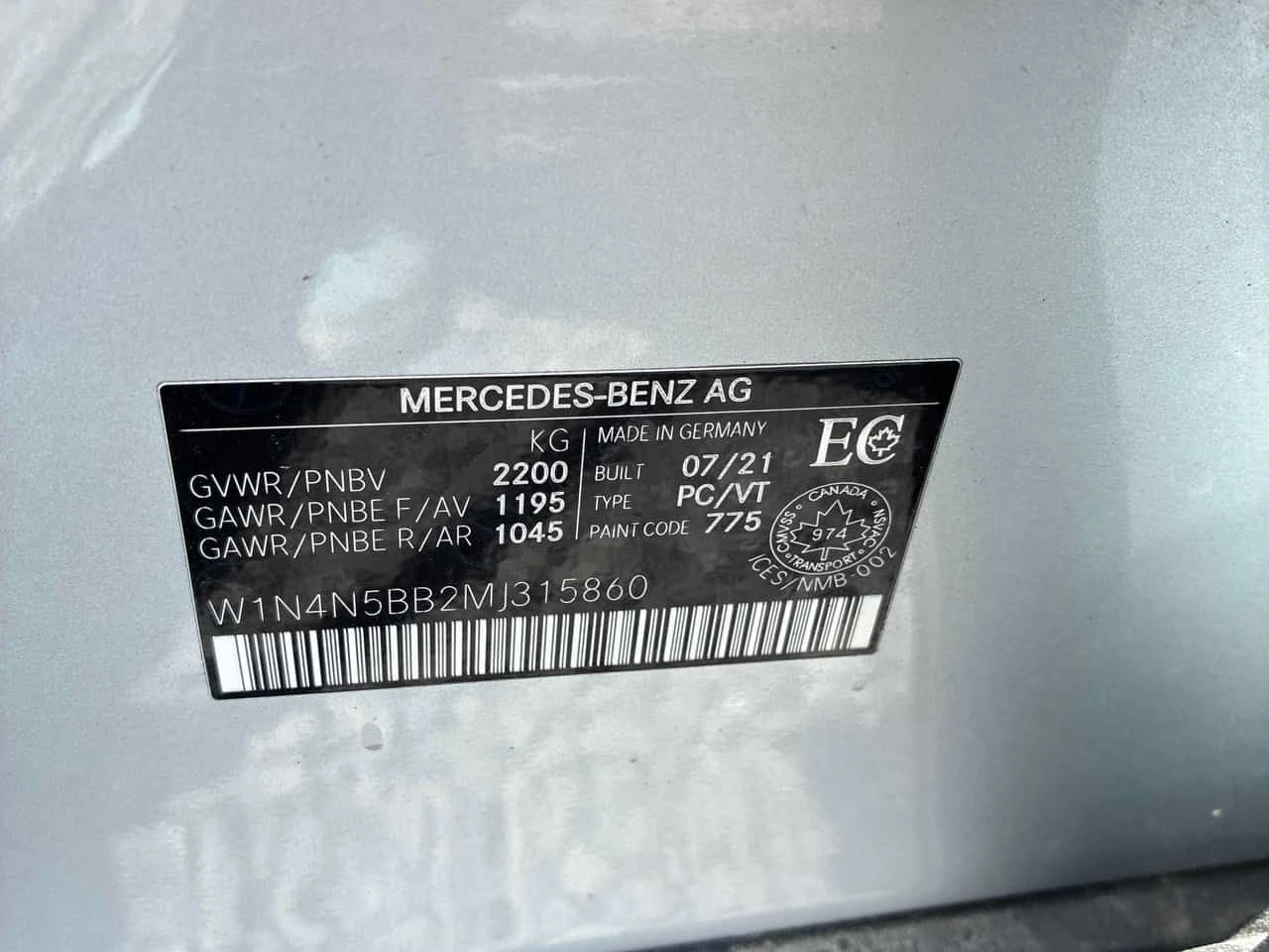 Mercedes-Benz GLA 35 AMG / 360 / DISTRONIC / КЛИП НА МОТОРА , снимка 13 - Автомобили и джипове - 54528689