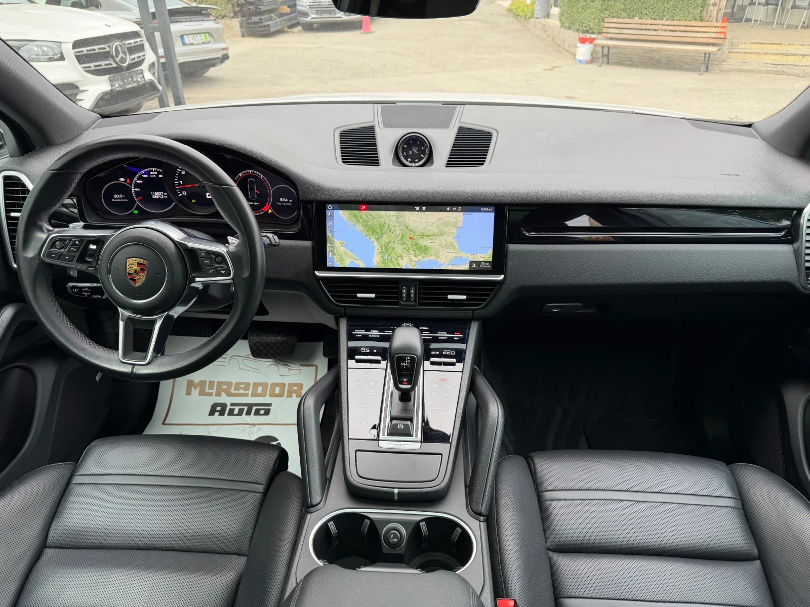 Porsche Cayenne 3.0 Sport Chrono, снимка 13 - Автомобили и джипове - 55226083