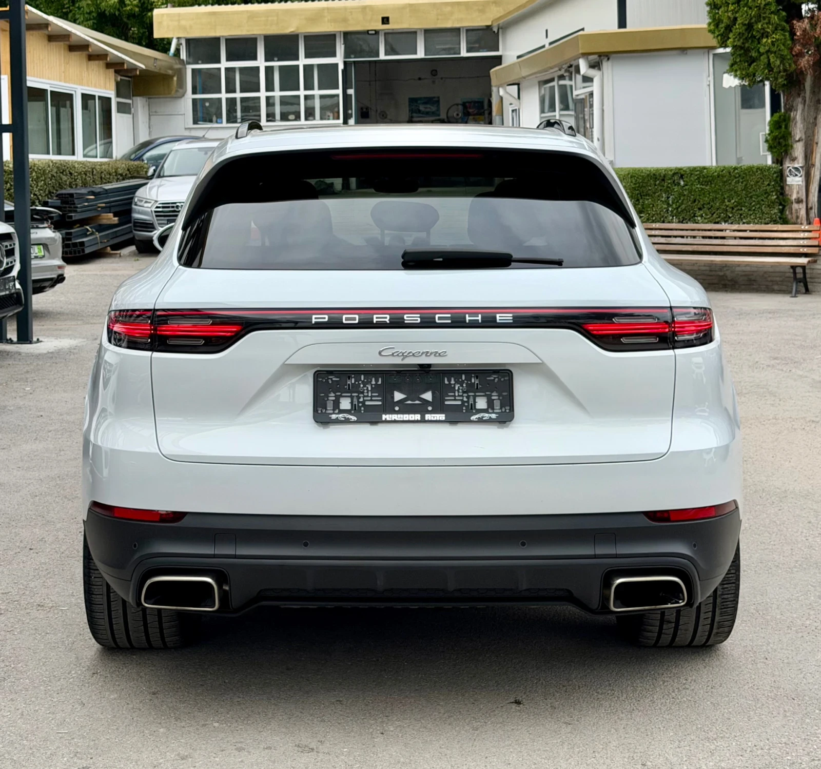 Porsche Cayenne 3.0 Sport Chrono, снимка 5 - Автомобили и джипове - 55226083