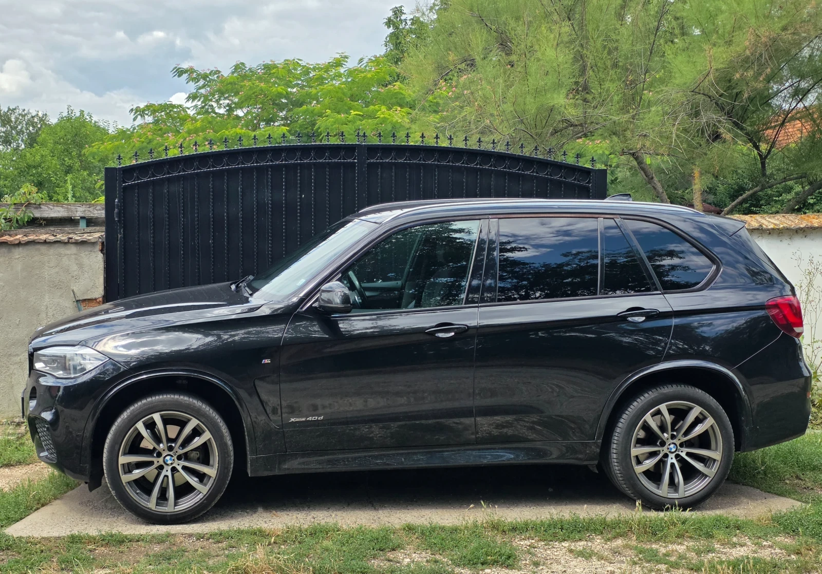 BMW X5 4.0d * M-Пакет * Keyless * Head-up, снимка 5 - Автомобили и джипове - 55288267