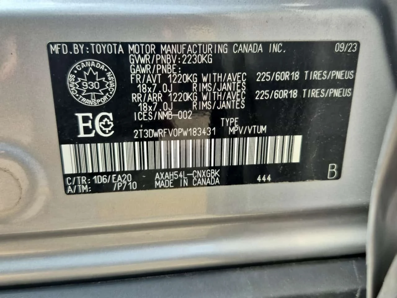 Toyota Rav4 * HYBRID LIMITED * CARFAX * БЕЗ ПЪРВОНАЧАЛНА ВНОСК, снимка 15 - Автомобили и джипове - 55431903