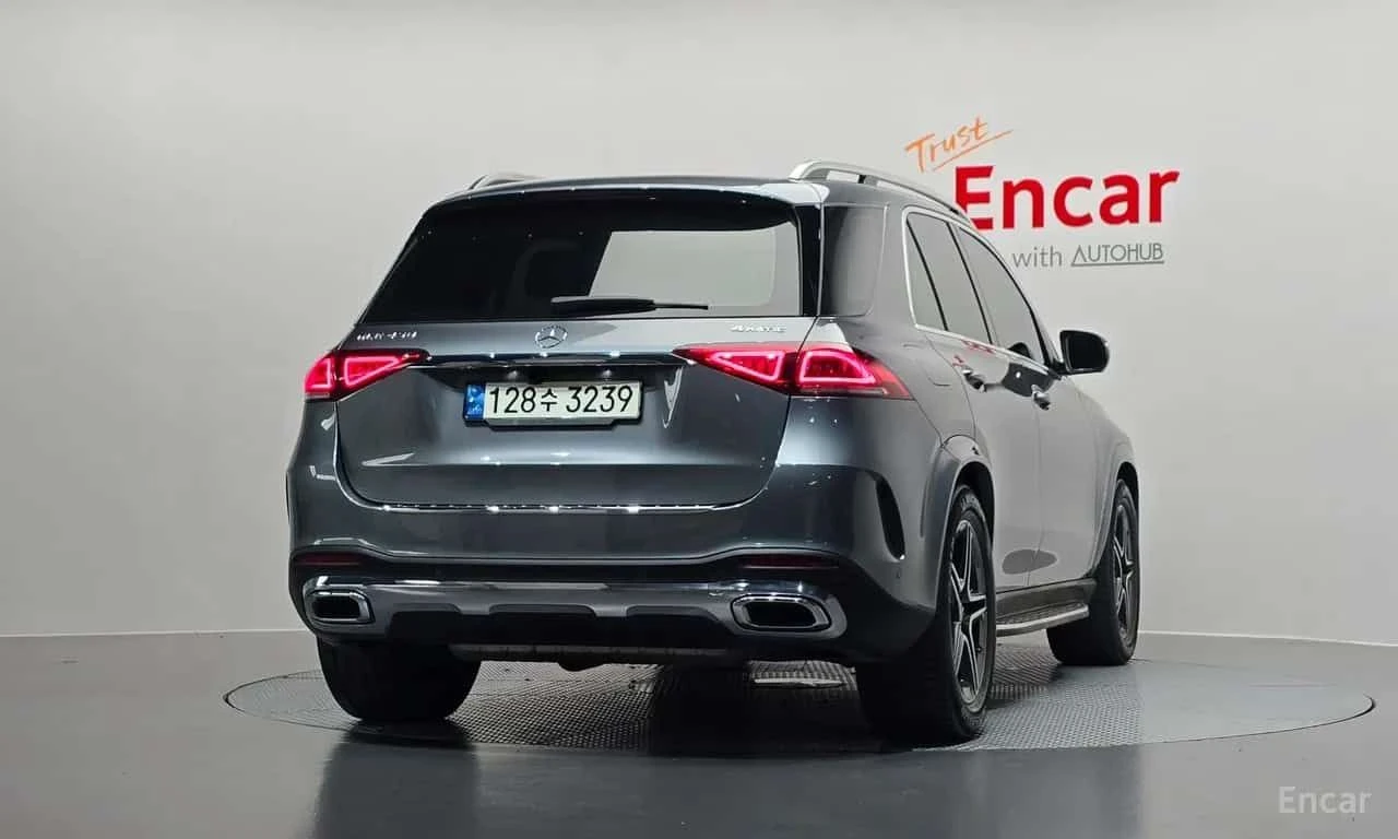 Mercedes-Benz GLE 450 AMG * 4MATIC * ОПЦИЯ ЗА ФИНАНСИРАНЕ, снимка 4 - Автомобили и джипове - 55647409