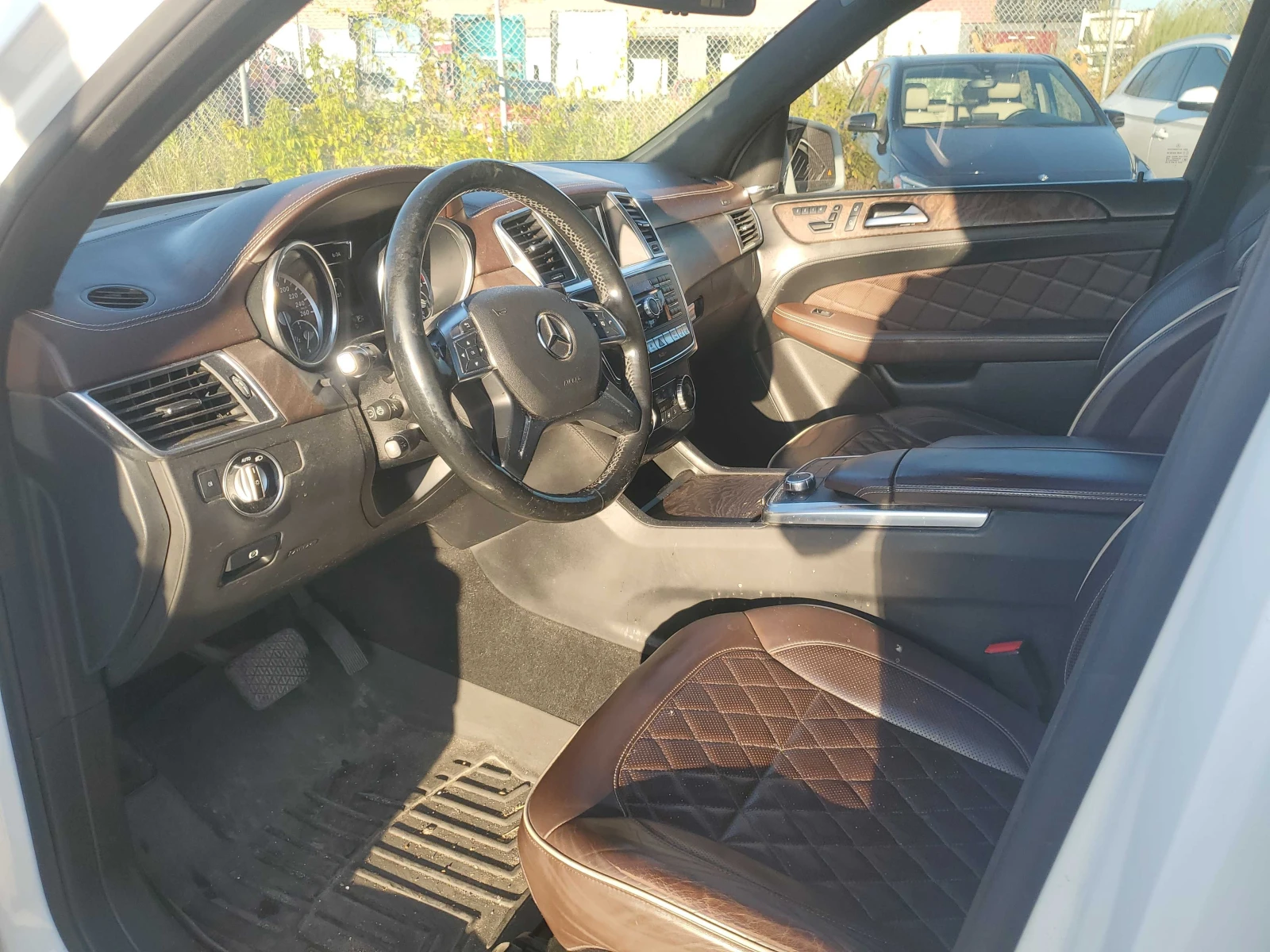 Mercedes-Benz ML 350 * BlueTEC * АВТОКРЕДИТ БЕЗ ПЪРВОНАЧАЛНА ВНОСКА* , снимка 5 - Автомобили и джипове - 56057266