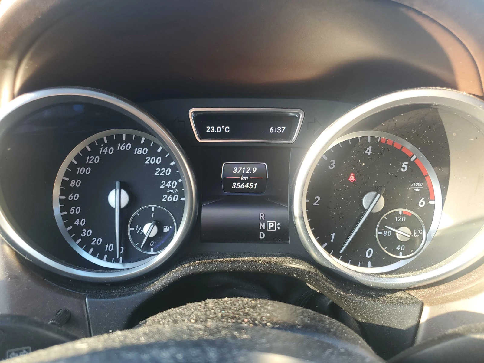 Mercedes-Benz ML 350 * BlueTEC * АВТОКРЕДИТ БЕЗ ПЪРВОНАЧАЛНА ВНОСКА* , снимка 8 - Автомобили и джипове - 56057266