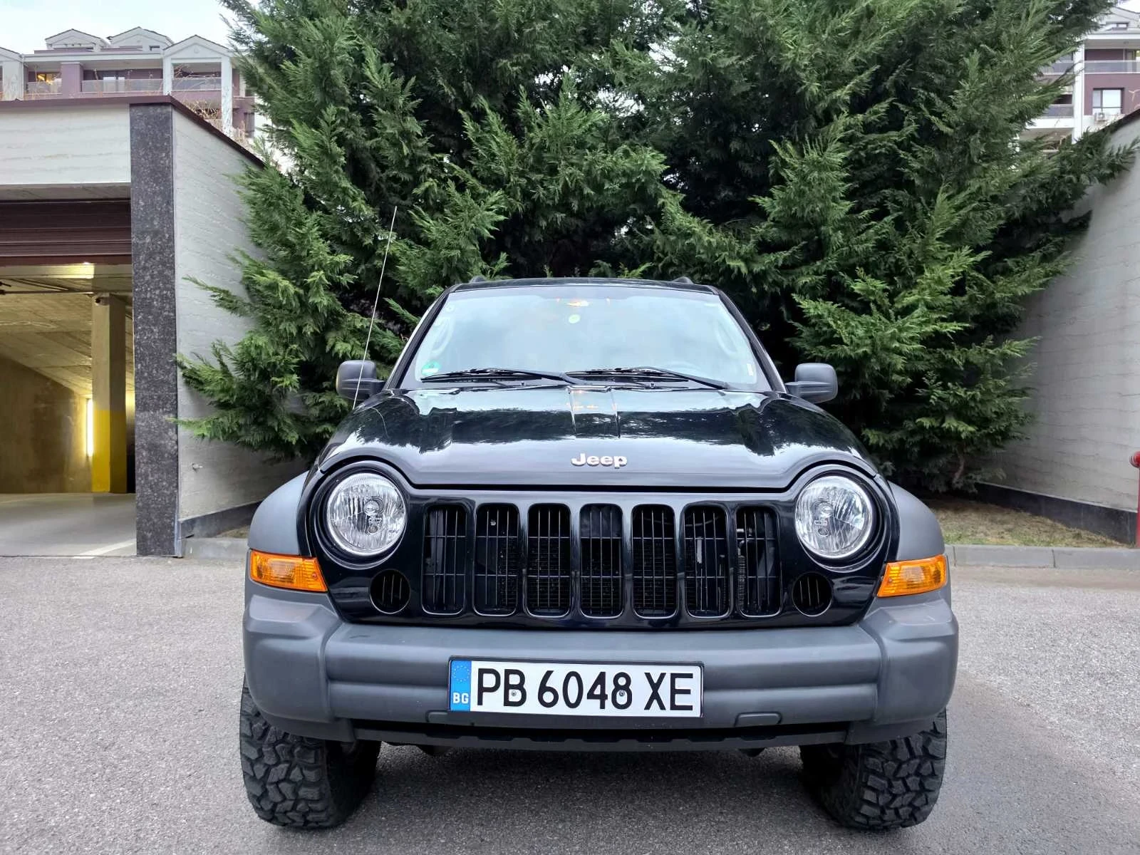 Jeep Cherokee Kj Liberty 