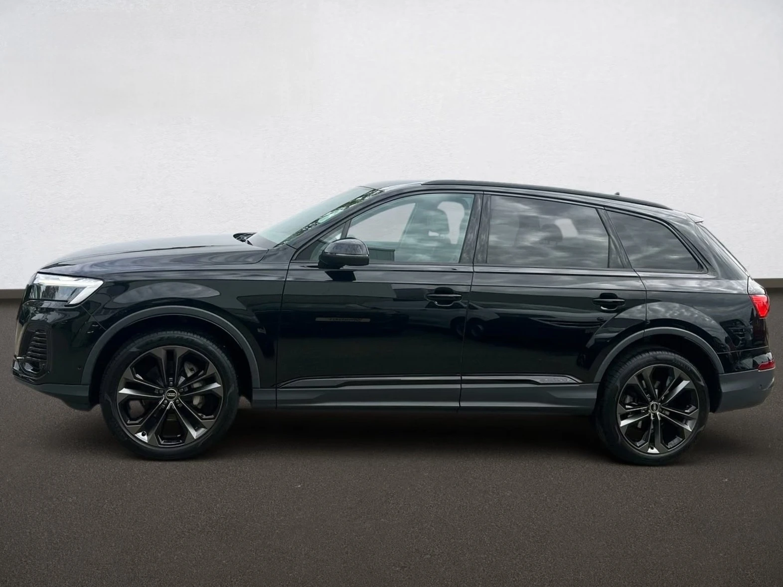 Audi Q7 50 TDI / S-LINE / BLACK OPTIC / MATRIX / 21', снимка 4 - Автомобили и джипове - 56735172