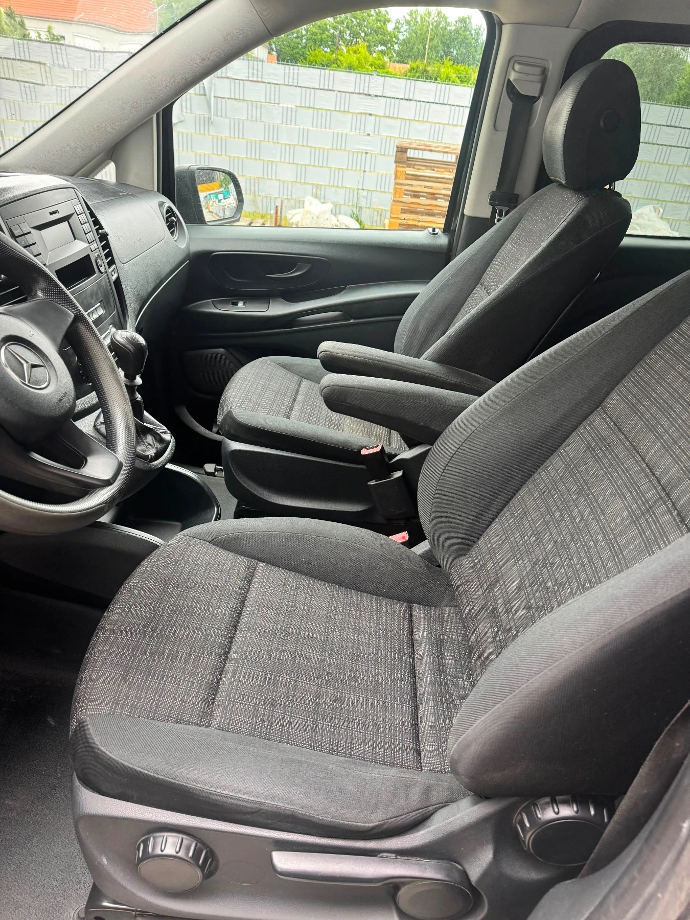 Mercedes-Benz Vito Полу товарен 4+ 1, снимка 5 - Бусове и автобуси - 54887105
