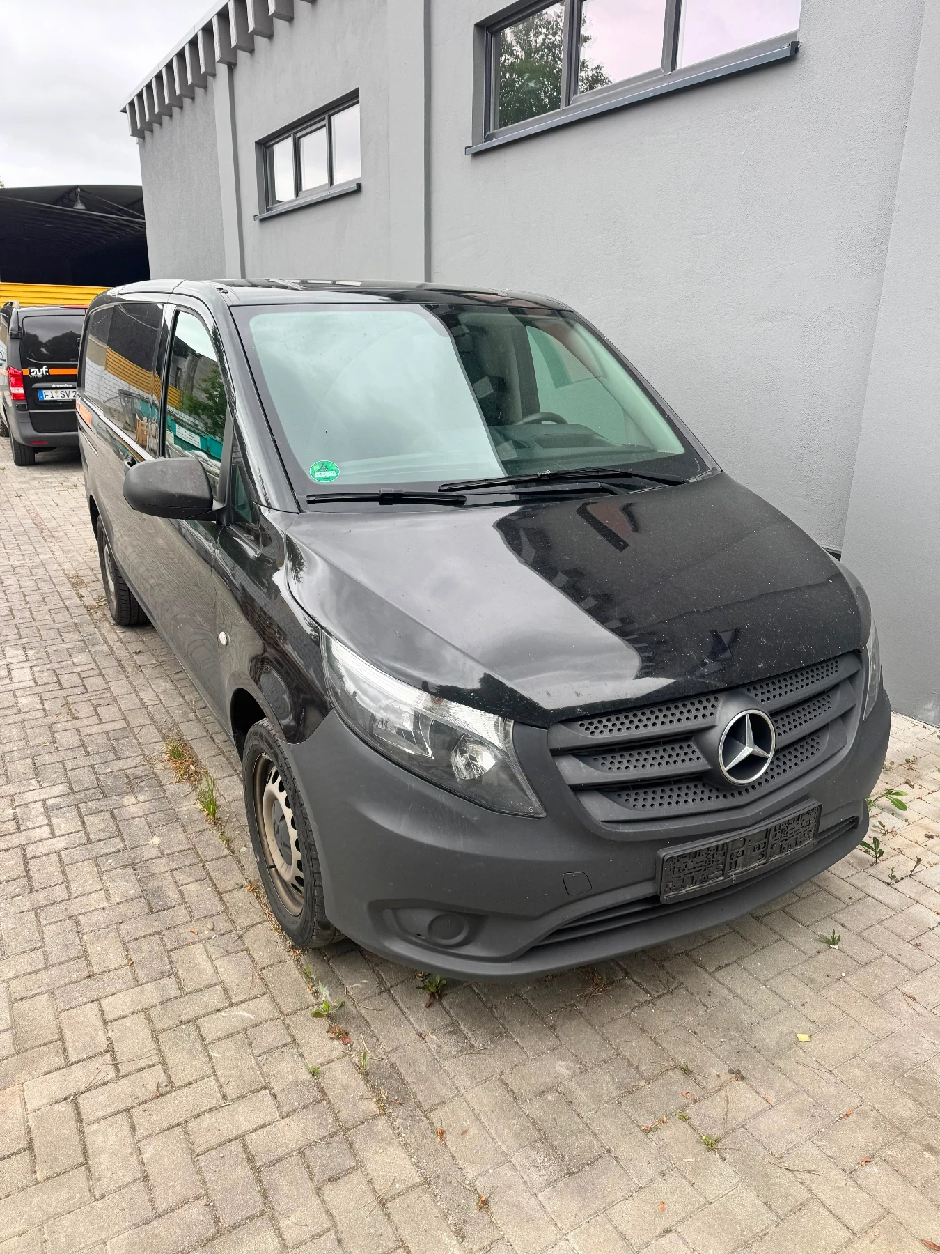 Mercedes-Benz Vito Полу товарен 4+ 1