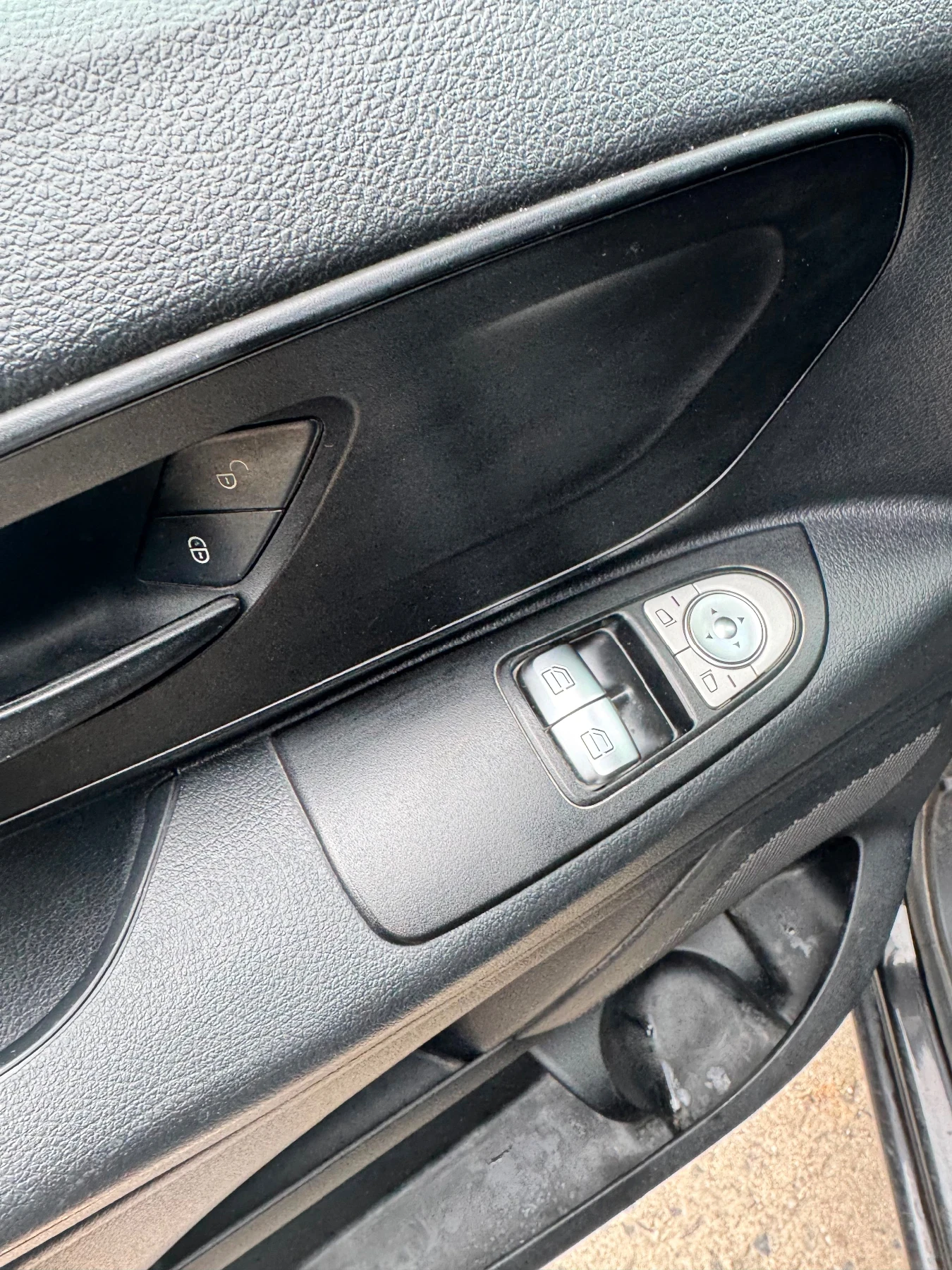 Mercedes-Benz Vito Полу товарен 4+ 1, снимка 16 - Бусове и автобуси - 54887105