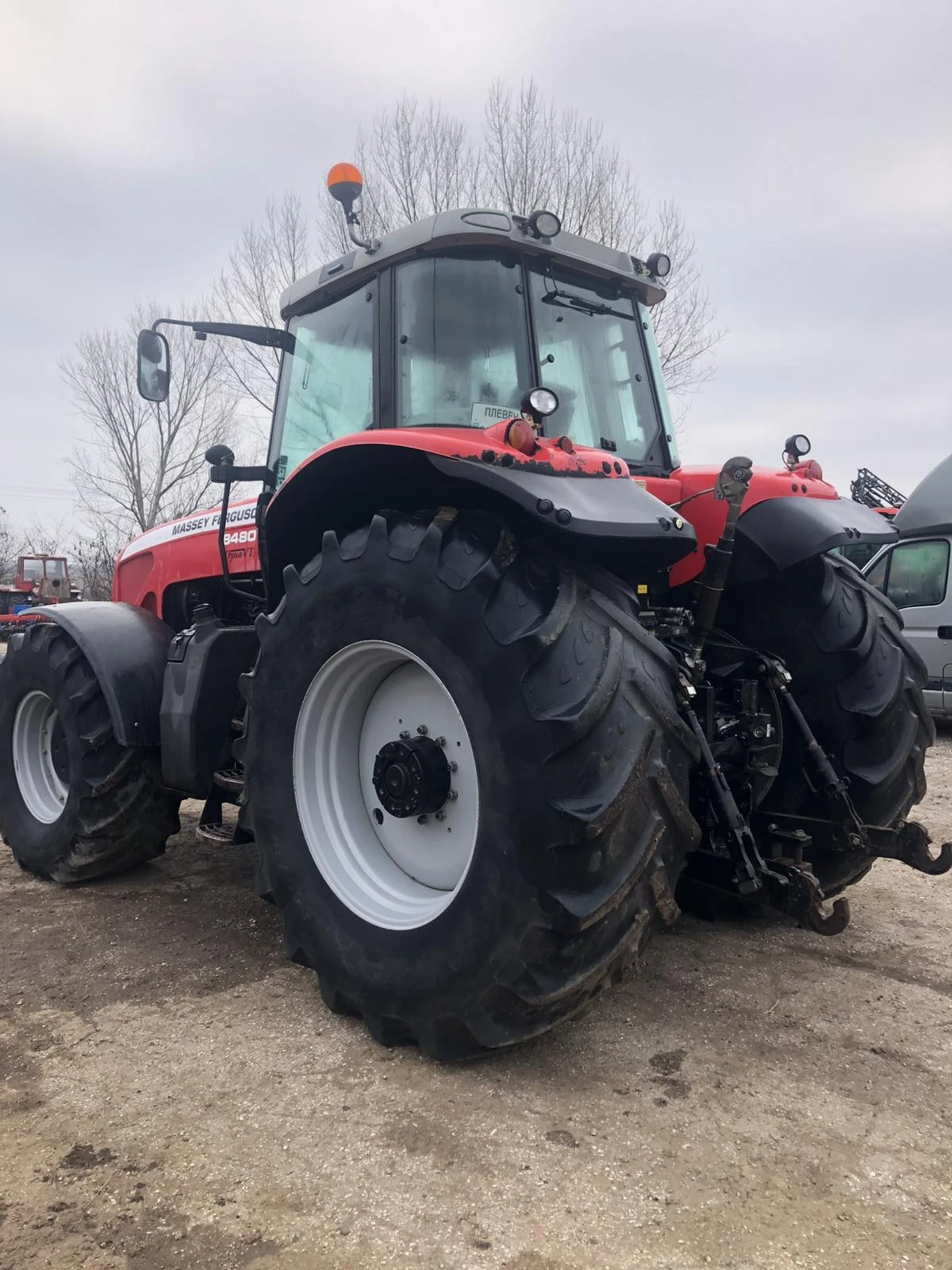 Трактор Massey 8480 - изображение 2