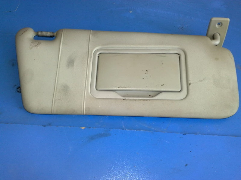 сенник десен за Мерцедес A160 99г.