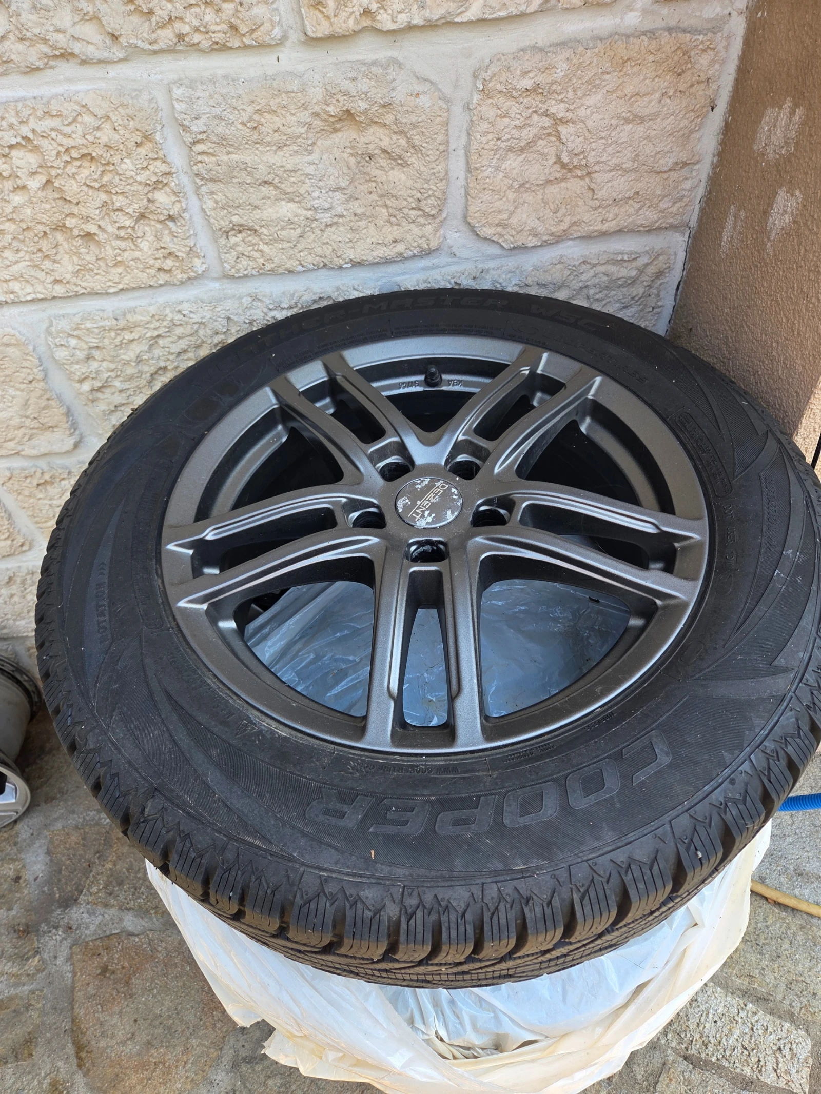    215/65R17  VW Tiguan | Mobile.bg   2