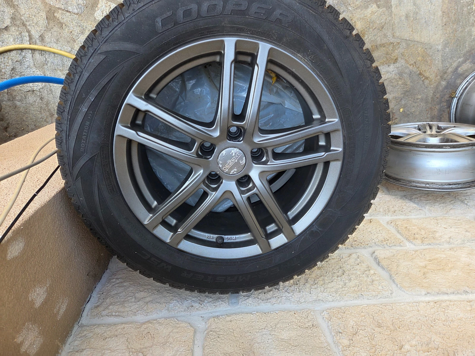    215/65R17  VW Tiguan | Mobile.bg   1