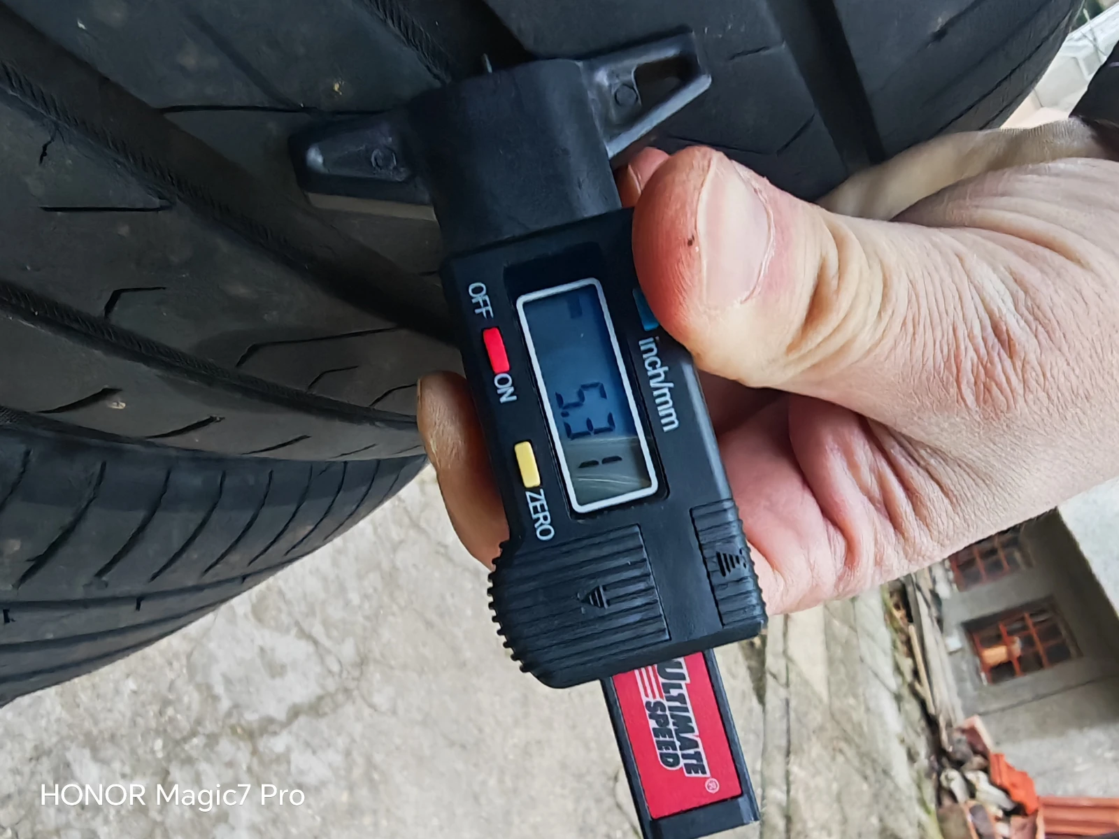    245/40R18 | Mobile.bg   8