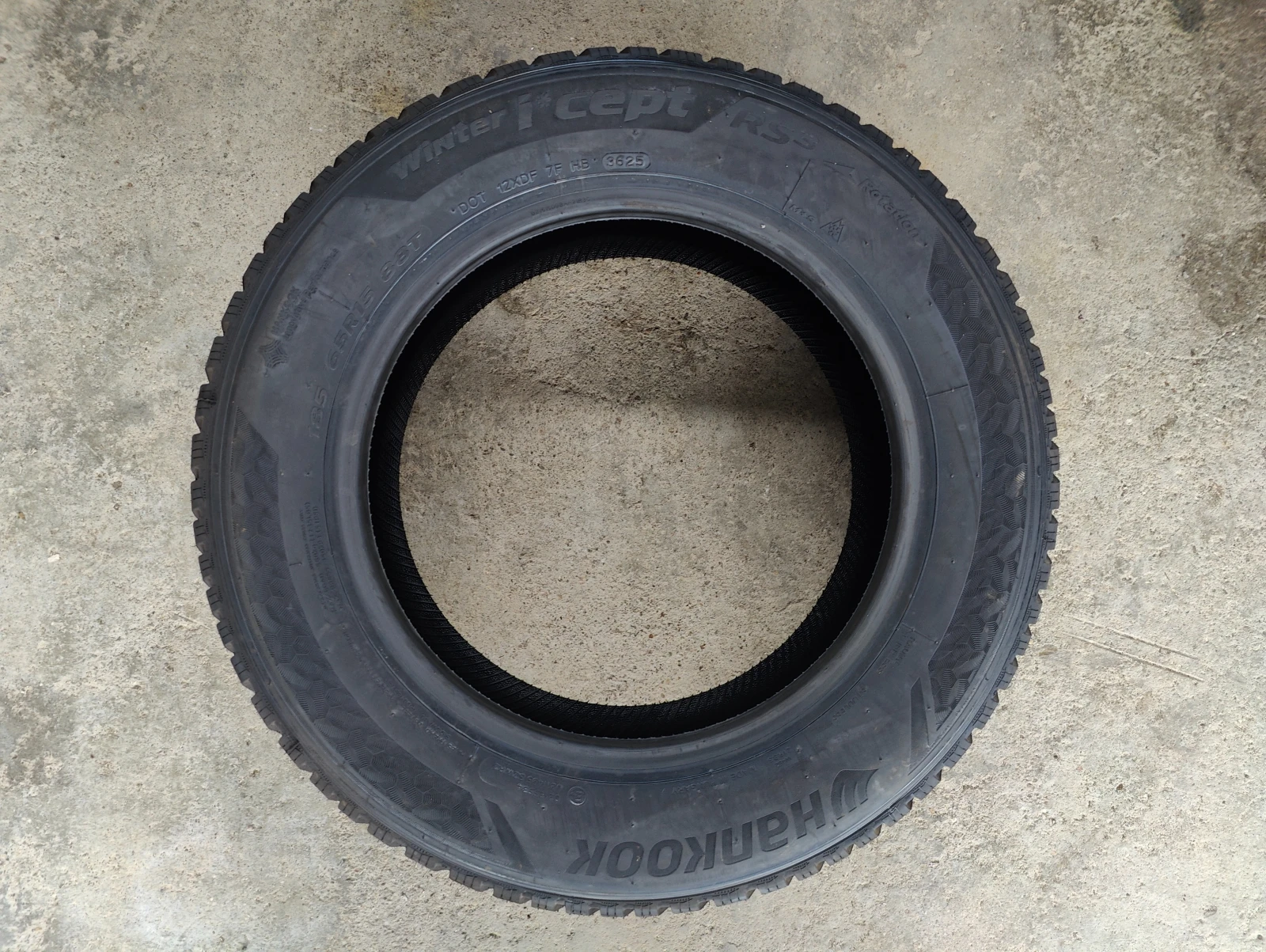 Гуми Зимни 185/65R15, снимка 5 - Гуми и джанти - 55162368