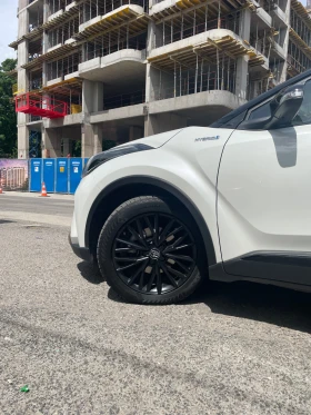 Гуми Зимни 220/50R18, снимка 3 - Гуми и джанти - 52474663