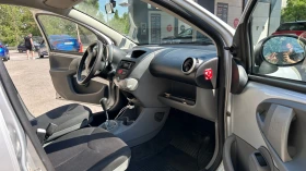 Toyota Aygo 1.0, снимка 10