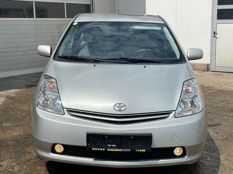 Toyota Prius 1.5i* HYBRID, снимка 2 - Автомобили и джипове - 47458512