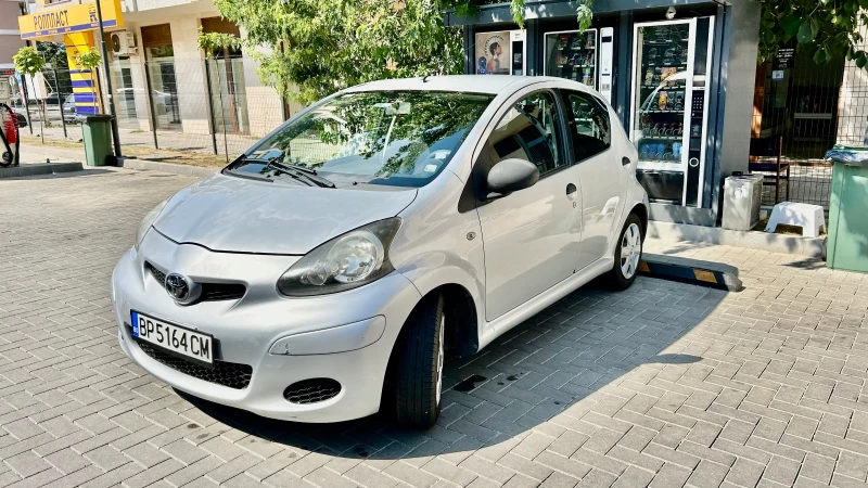 Toyota Aygo 1.0, снимка 1 - Автомобили и джипове - 48840199