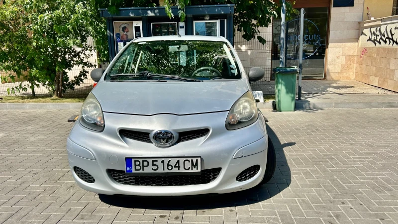 Toyota Aygo 1.0, снимка 2 - Автомобили и джипове - 48840199