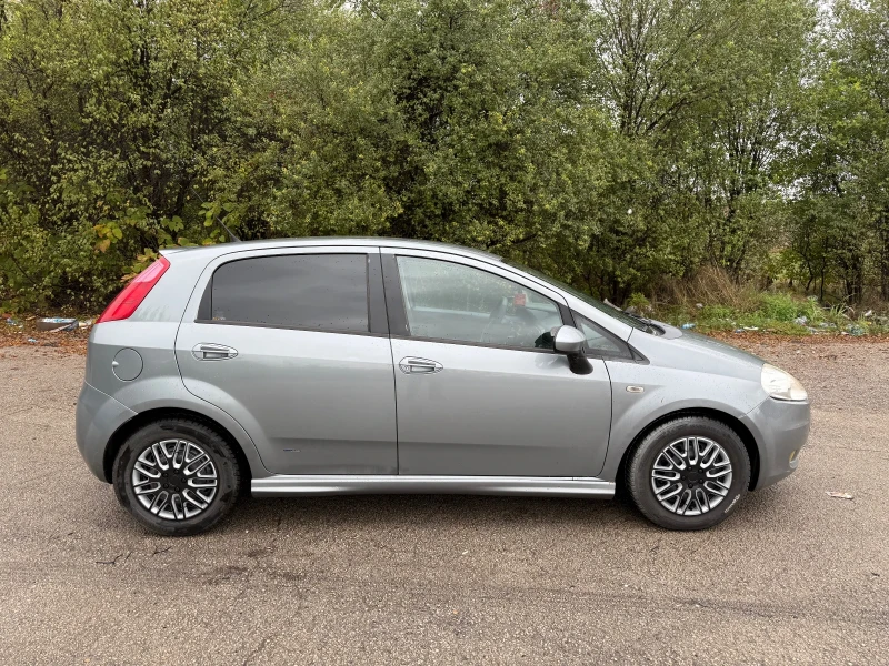 Fiat Punto 1.3mjet, снимка 8 - Автомобили и джипове - 52256056