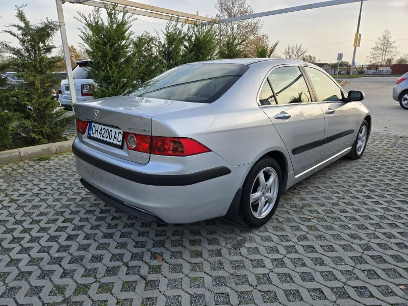 Honda Accord 2.2i-CDTI-140кс= НАВИ= КАМЕРА= ПОДГРЕВ= КСЕНОН, снимка 3 - Автомобили и джипове - 52541284