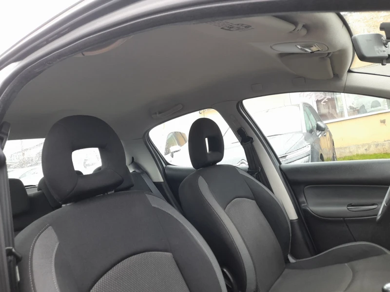 Peugeot 206 1.4i 101000km, снимка 16 - Автомобили и джипове - 52583338