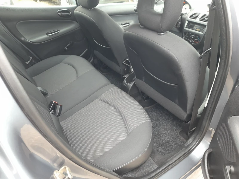 Peugeot 206 1.4i 101000km, снимка 14 - Автомобили и джипове - 52583338