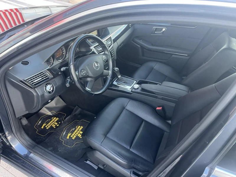 Mercedes-Benz E 220, снимка 14 - Автомобили и джипове - 52846905