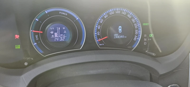 Toyota Auris, снимка 14 - Автомобили и джипове - 52974800