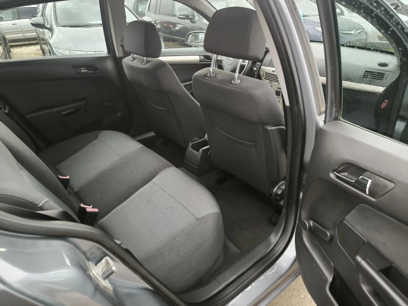 Opel Astra 1.6i, снимка 10 - Автомобили и джипове - 53232751