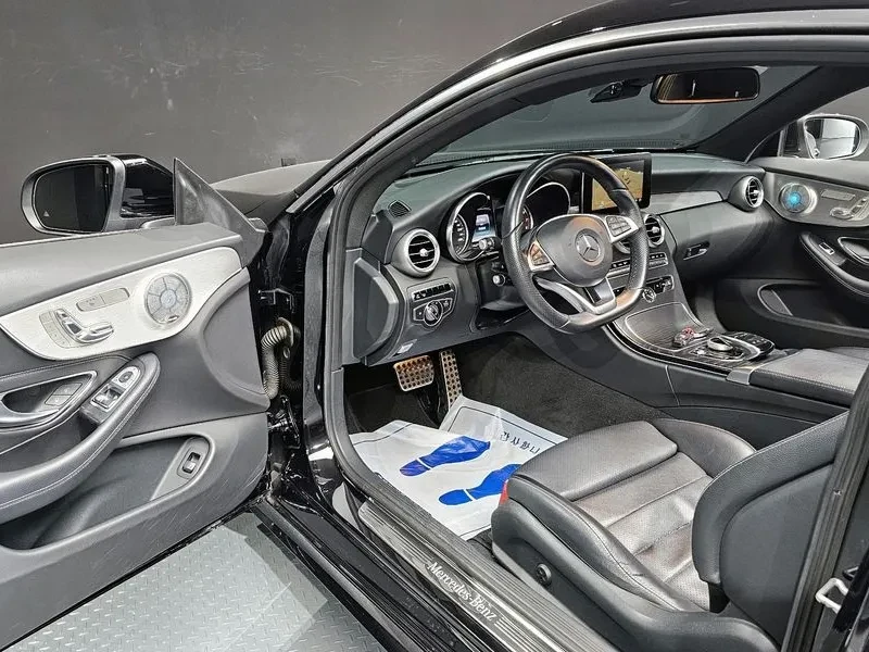 Mercedes-Benz C 200 Coupe, снимка 11 - Автомобили и джипове - 55690023