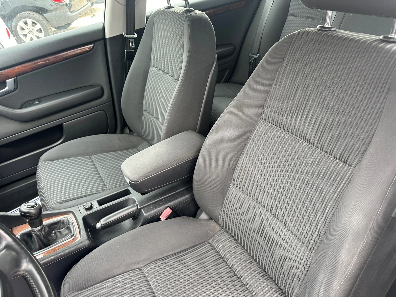 Audi A4 2.0TDI ITALIA - изображение 9