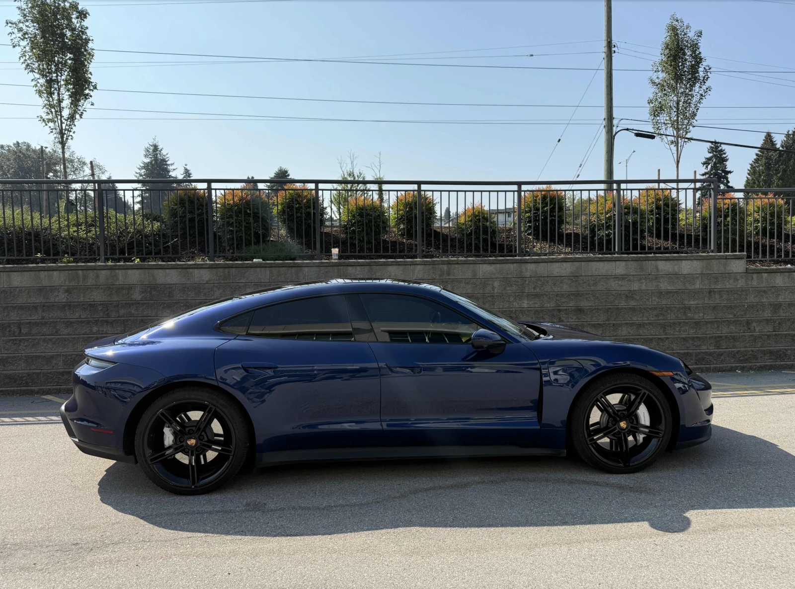 Porsche Taycan 4S - изображение 4