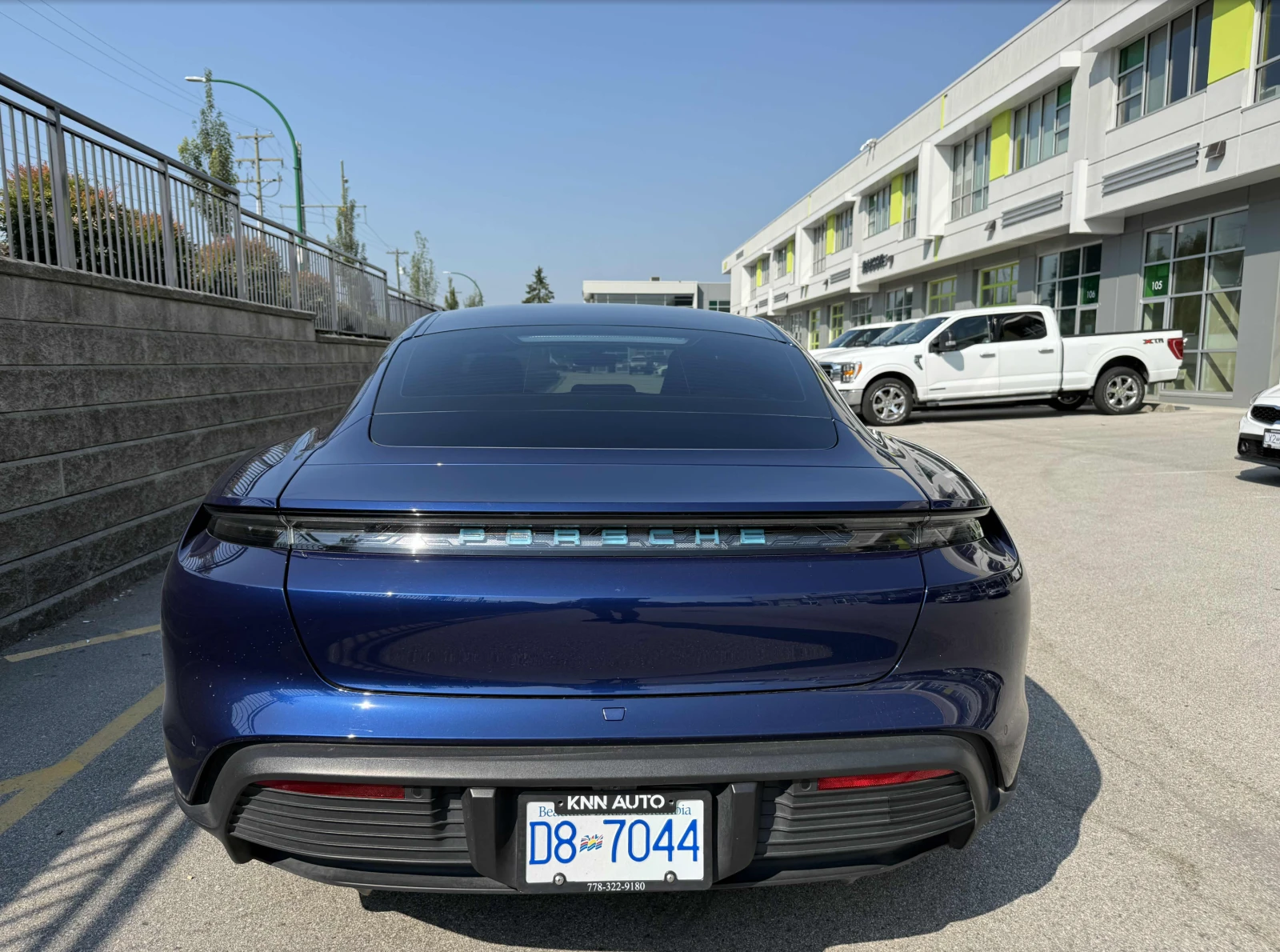 Porsche Taycan 4S - изображение 6