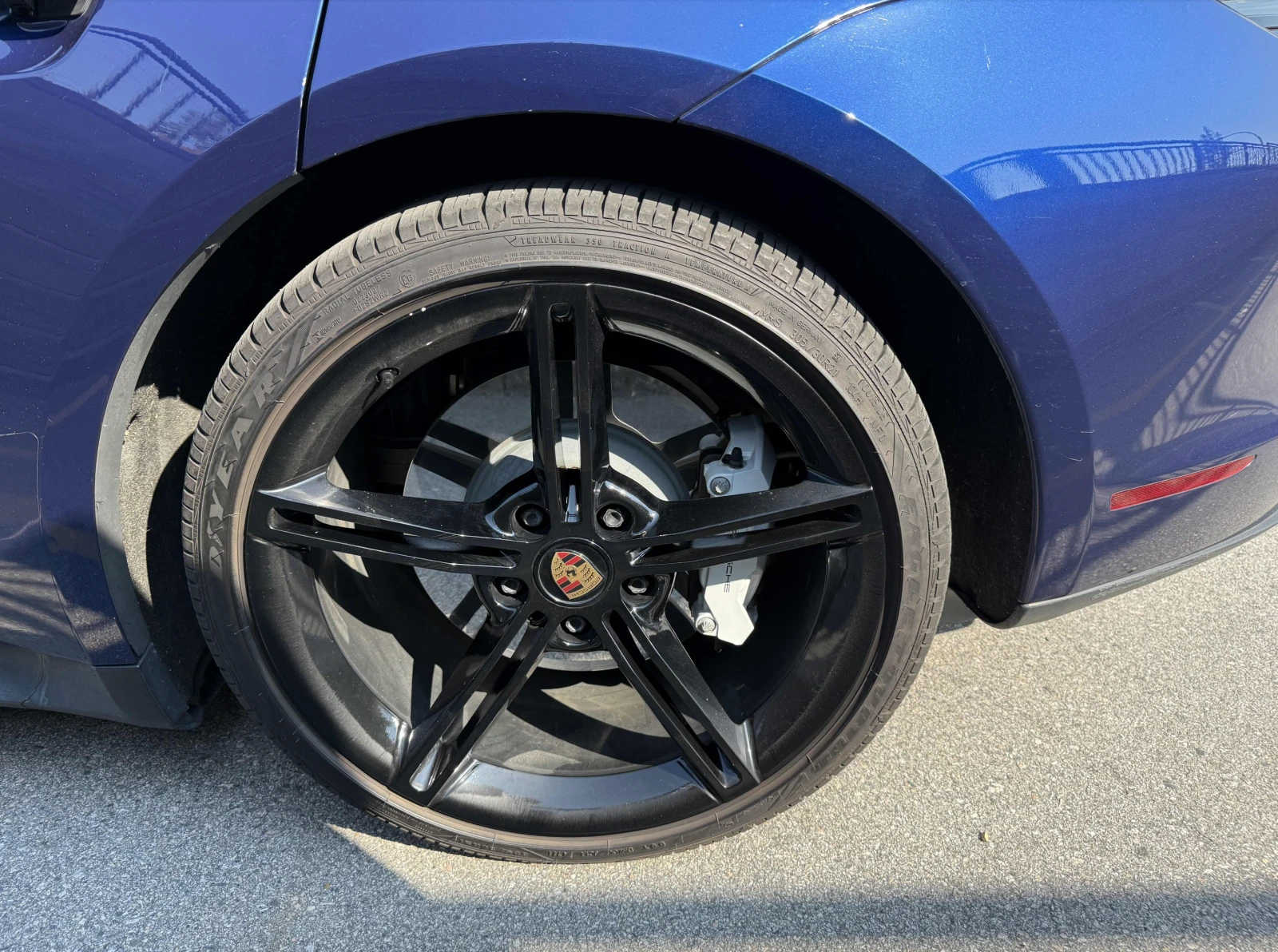 Porsche Taycan 4S - изображение 3