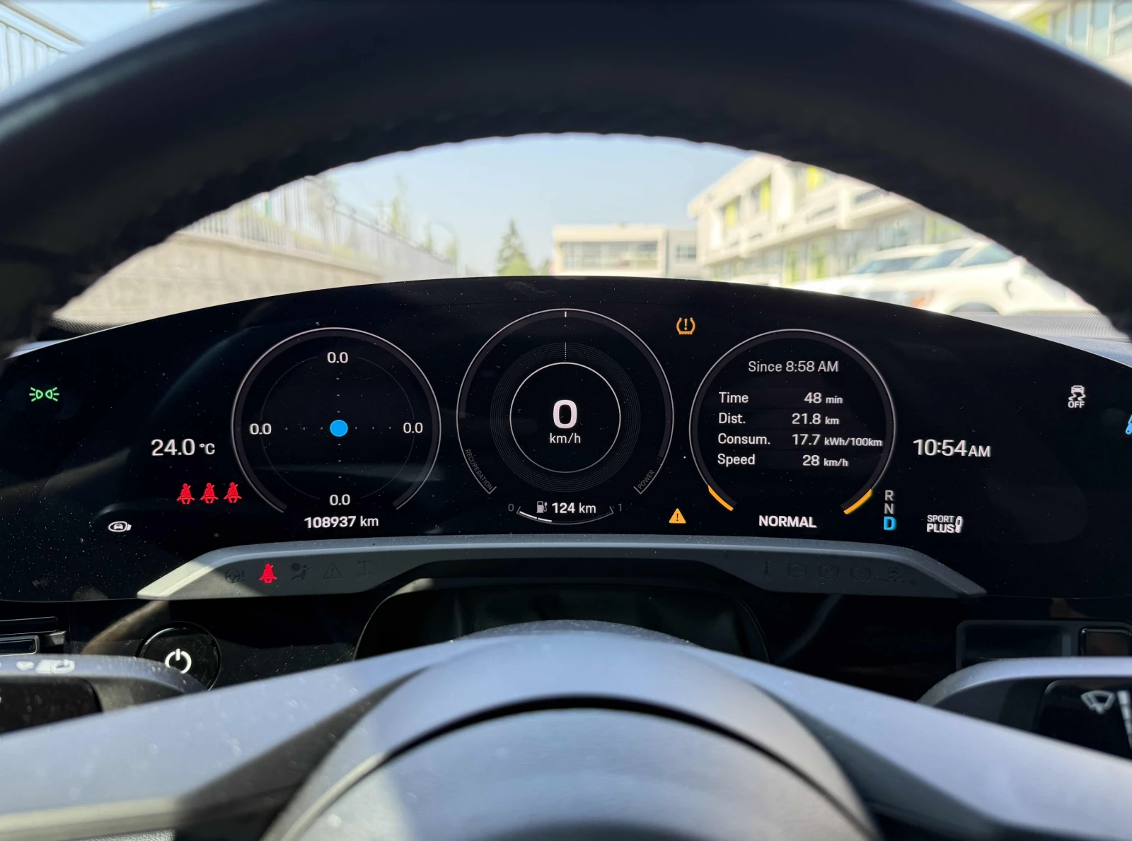 Porsche Taycan 4S - изображение 8