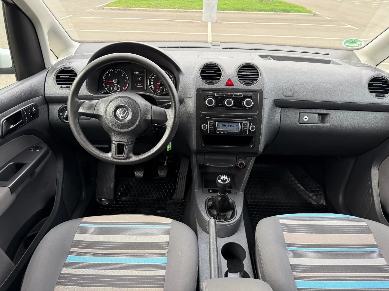 VW Caddy LIFE 1.6 TDI | Mobile.bg — изображение 8