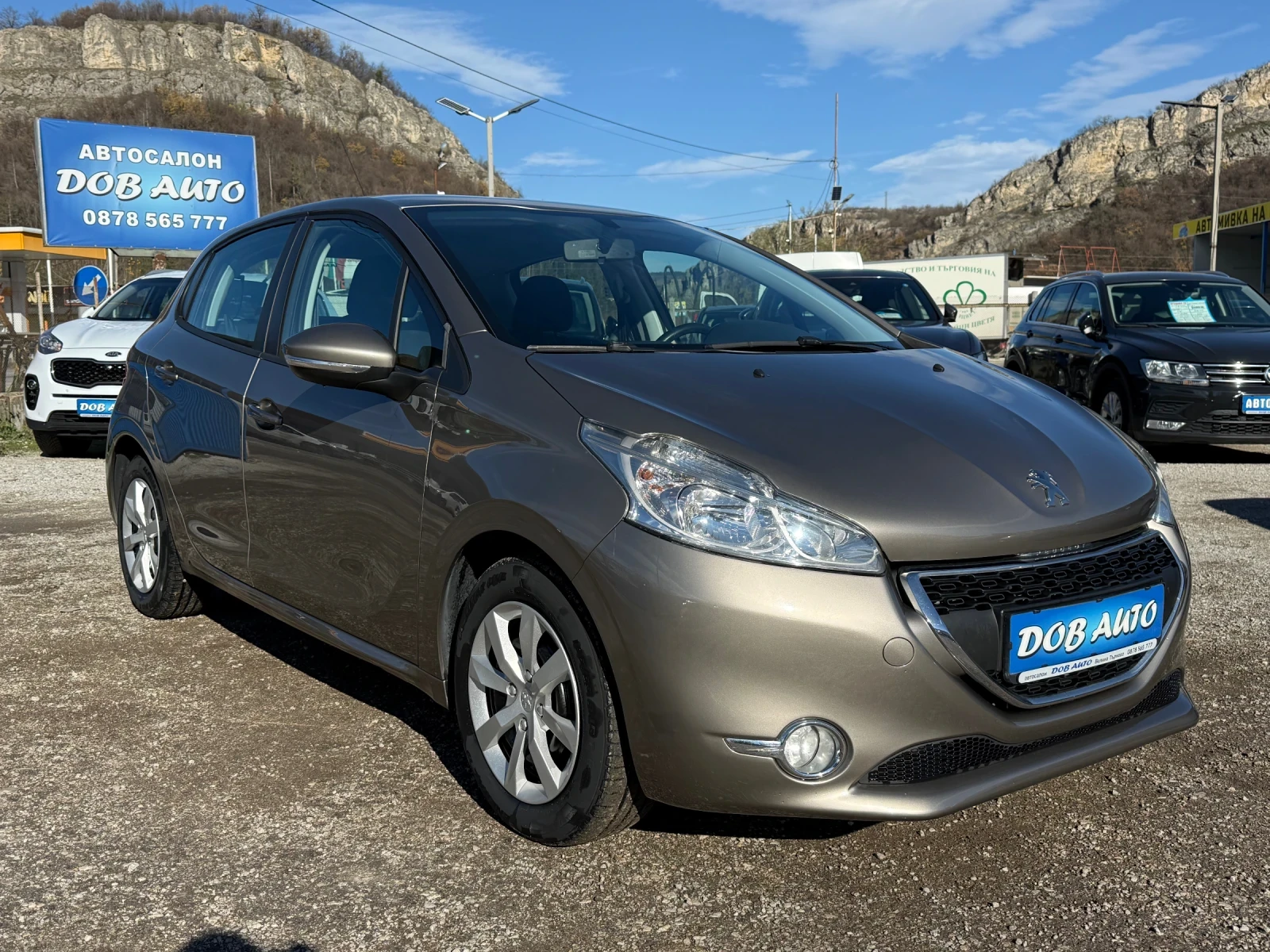 Peugeot 208 1.4HDI-КЛИМАТИК-ЕЛ ПАКЕТ-МУЛТИМЕДИА - изображение 8