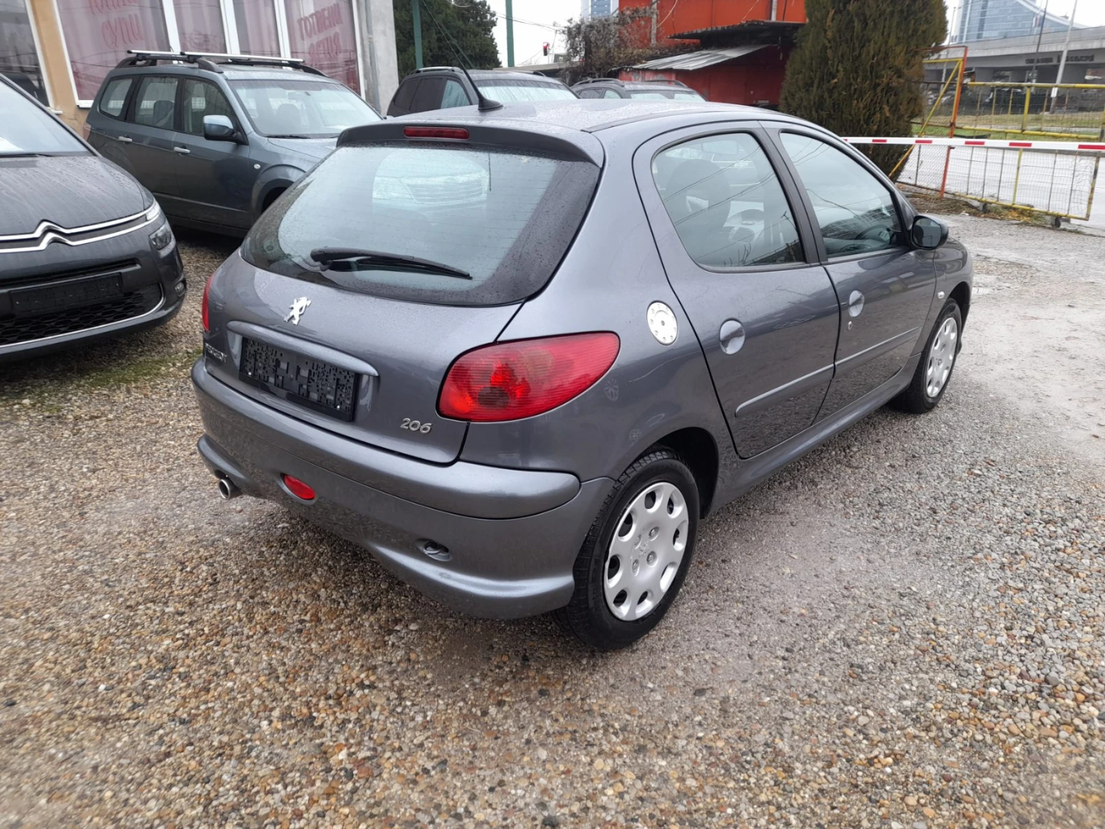 Peugeot 206 1.4i 101000km - изображение 4