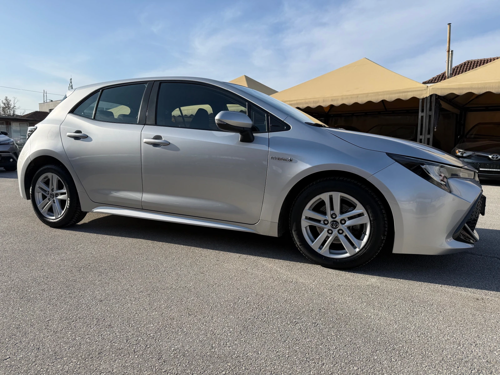 Toyota Corolla 1.8h  Active-cvt ! 100% РЕАЛНИ КИЛОМЕТРИ ! - изображение 4